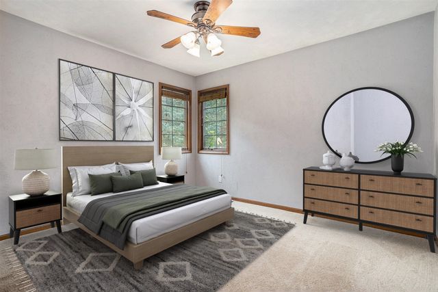 52 E Acacia Boulevard, Battle Creek, MI 49015