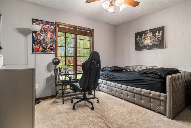 52 E Acacia Boulevard, Battle Creek, MI 49015