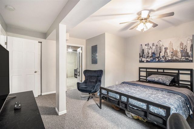 52 E Acacia Boulevard, Battle Creek, MI 49015