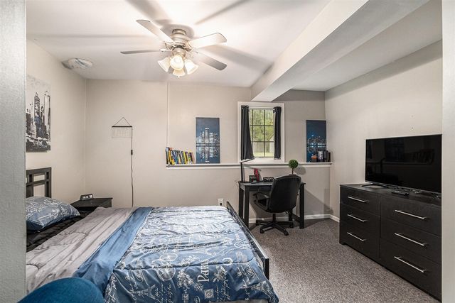 52 E Acacia Boulevard, Battle Creek, MI 49015