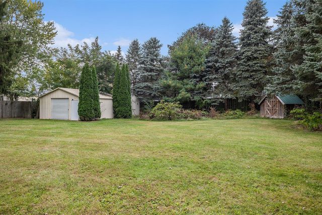 52 E Acacia Boulevard, Battle Creek, MI 49015