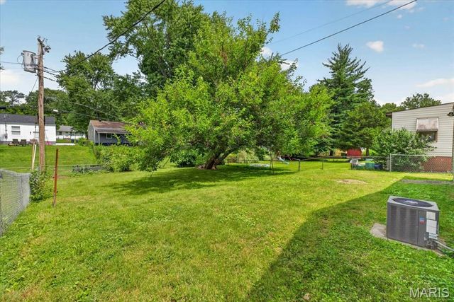 3209 Lynros Drive, St Ann, MO 63074