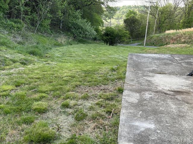 207 Winston Ridge Road, Lynchburg, VA 24501