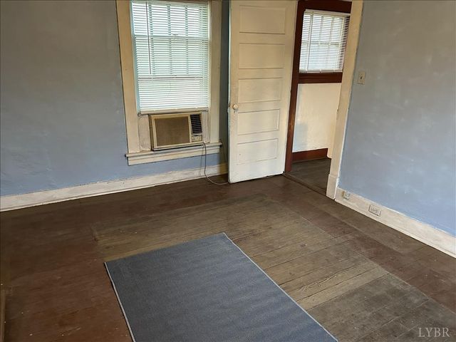207 Winston Ridge Road, Lynchburg, VA 24501
