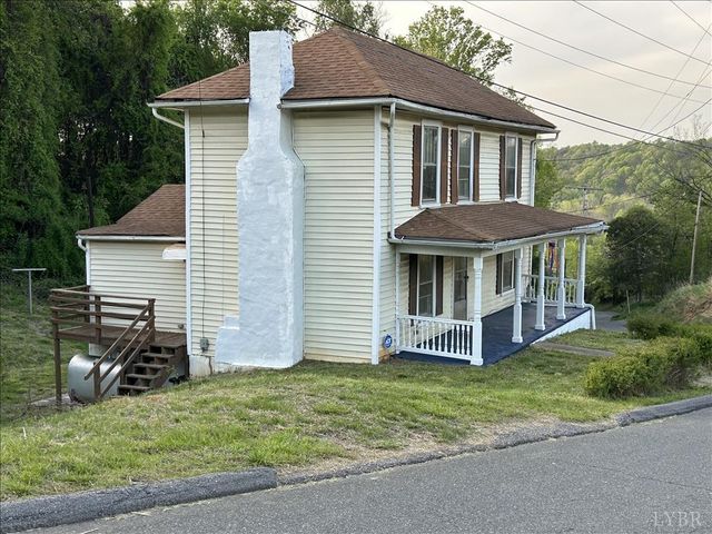 207 Winston Ridge Road, Lynchburg, VA 24501