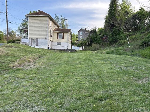 207 Winston Ridge Road, Lynchburg, VA 24501