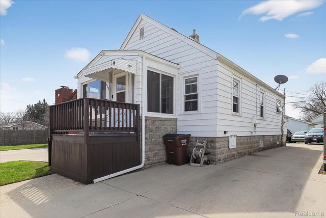 926 Kentucky Court, Monroe, MI 48161