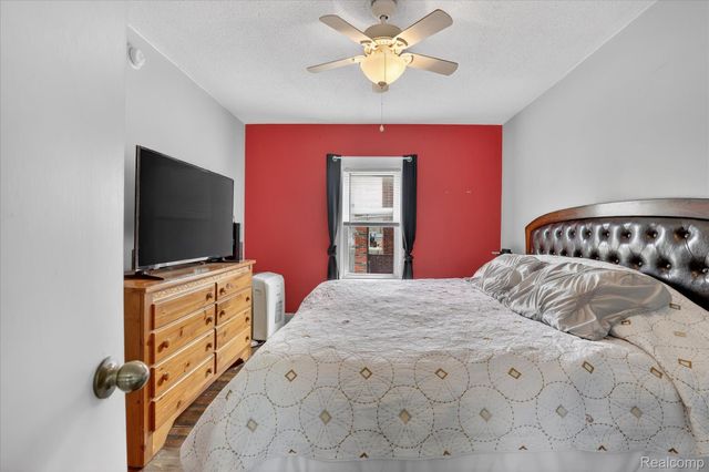 926 Kentucky Court, Monroe, MI 48161