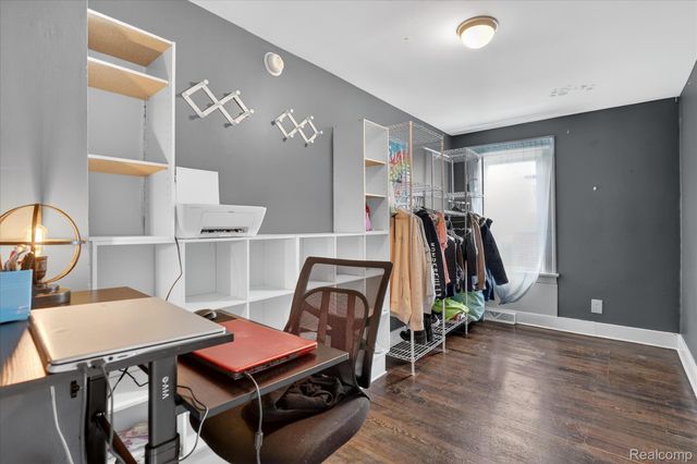 926 Kentucky Court, Monroe, MI 48161