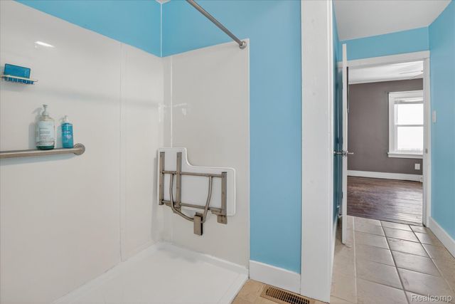 926 Kentucky Court, Monroe, MI 48161