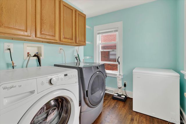 926 Kentucky Court, Monroe, MI 48161