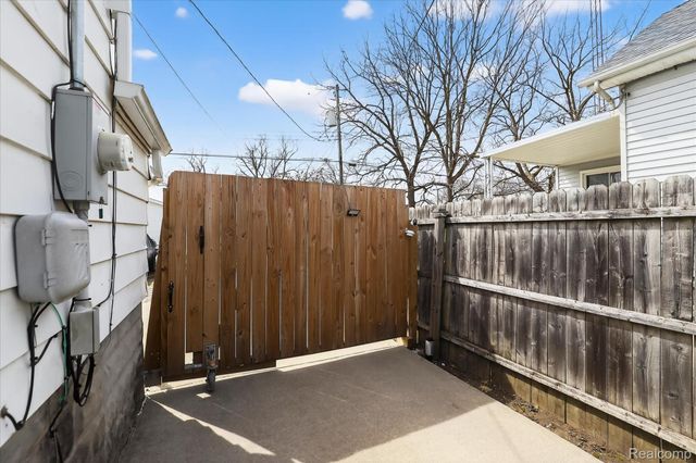 926 Kentucky Court, Monroe, MI 48161