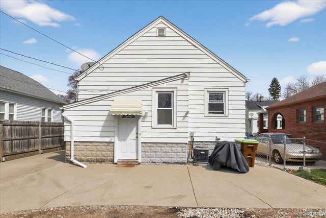 926 Kentucky Court, Monroe, MI 48161