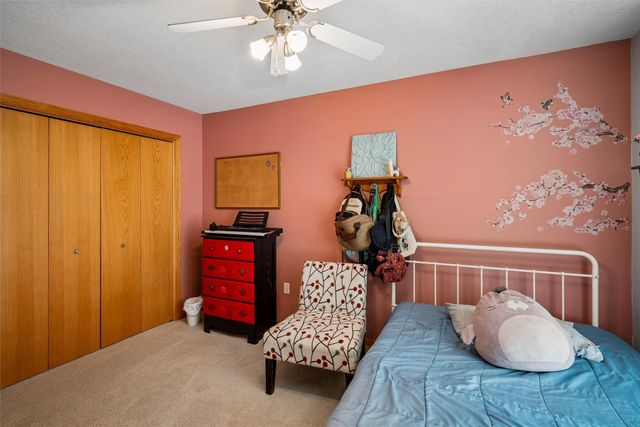 1213 S H Street, Indianola, IA 50125