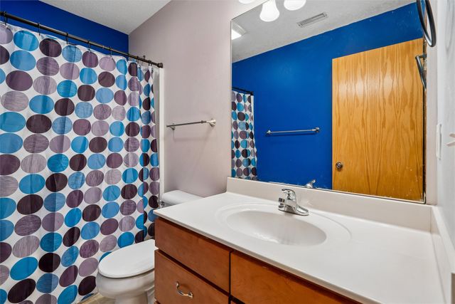 1213 S H Street, Indianola, IA 50125