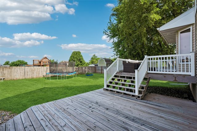 1213 S H Street, Indianola, IA 50125