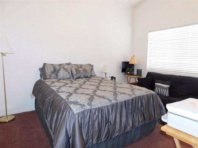 6128 S Bella Vista Drive, Fort Mohave, AZ 86426