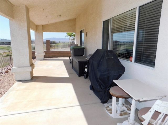 6128 S Bella Vista Drive, Fort Mohave, AZ 86426