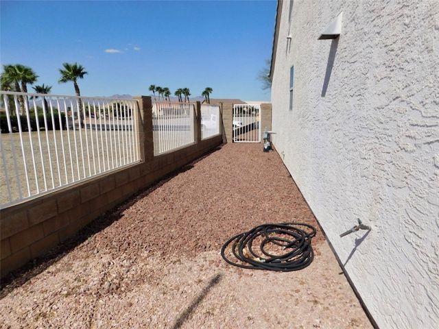 6128 S Bella Vista Drive, Fort Mohave, AZ 86426