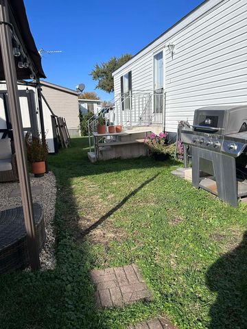 106 8th Avenue, Bartlett, IL 60103