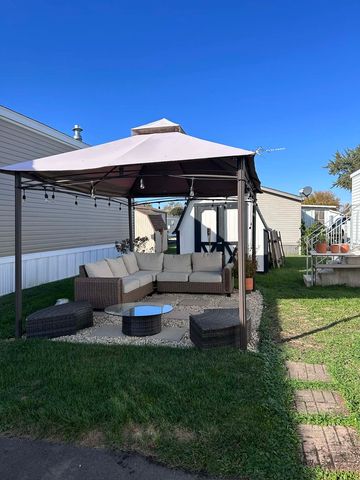 106 8th Avenue, Bartlett, IL 60103