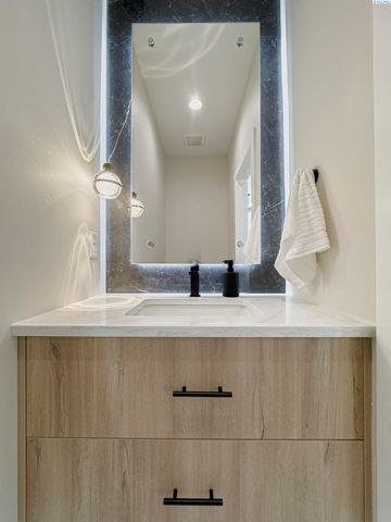 2839 Savanna Ave, Richland, WA 99352