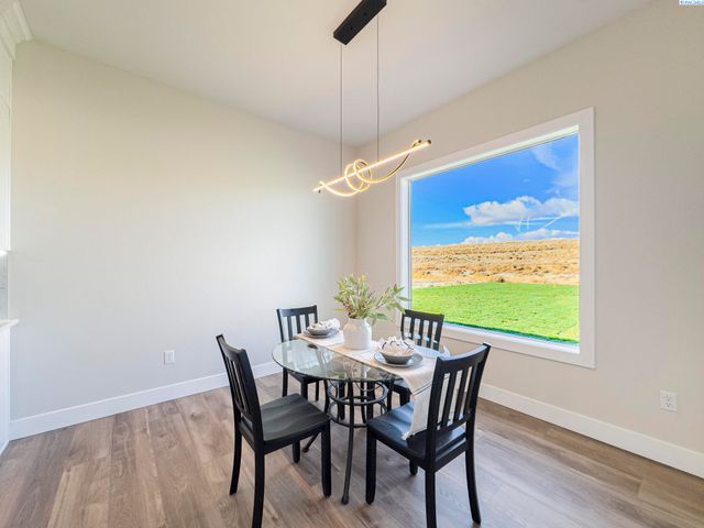 2839 Savanna Ave, Richland, WA 99352