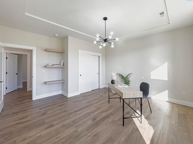 2839 Savanna Ave, Richland, WA 99352