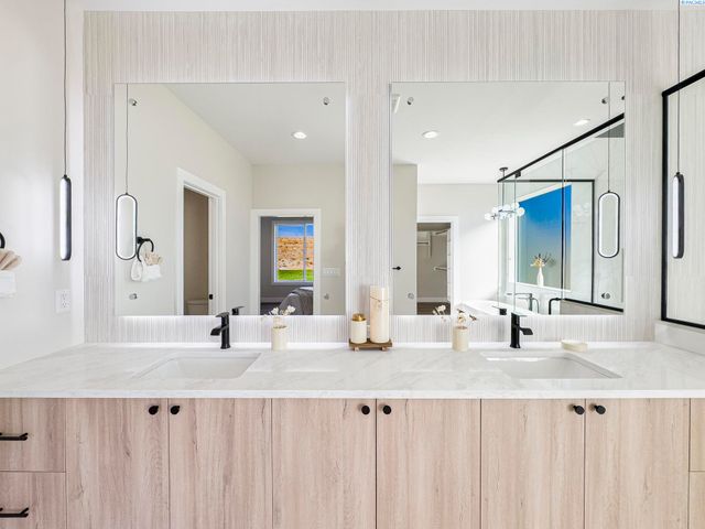 2839 Savanna Ave, Richland, WA 99352