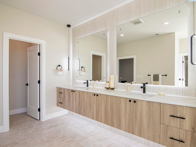 2839 Savanna Ave, Richland, WA 99352