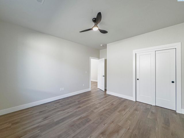 2839 Savanna Ave, Richland, WA 99352