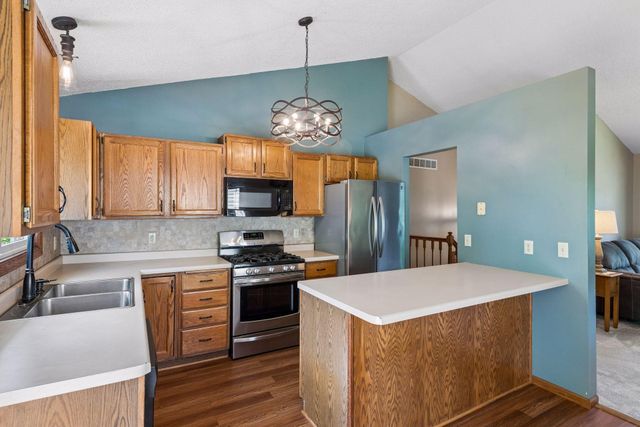 309 Wildhurst Road, Waconia, MN 55387