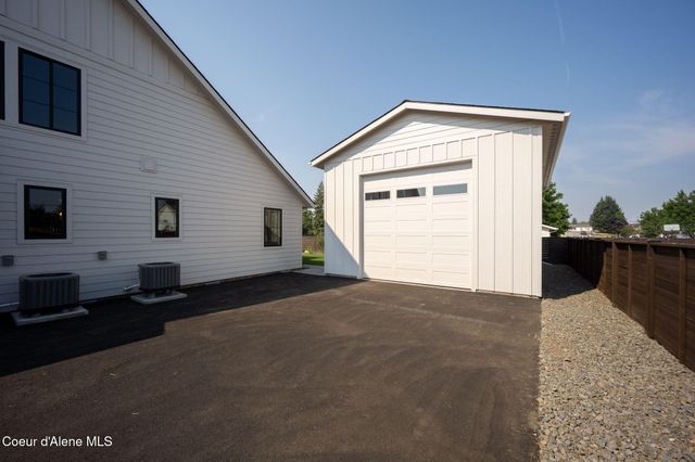 11059 N Armonia Way, Hayden Lake, ID 83835