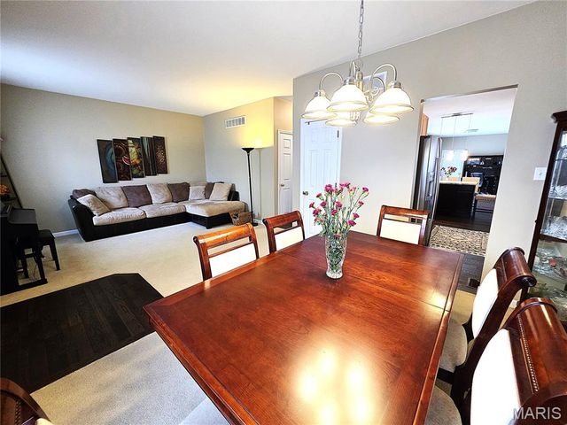 713 Waler Drive, Lake St Louis, MO 63367