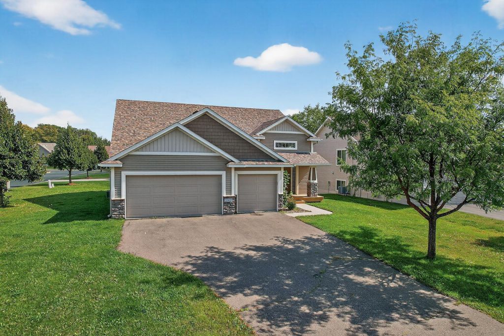 20491 Goodvine Trail N, Forest Lake, MN 55025