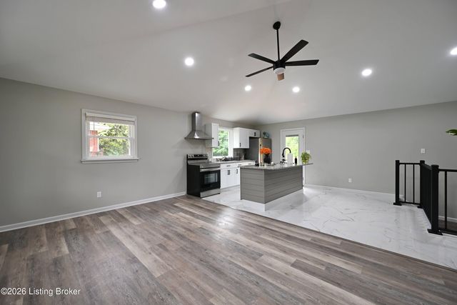 5921 Bluestone Rd, Louisville, KY 40219