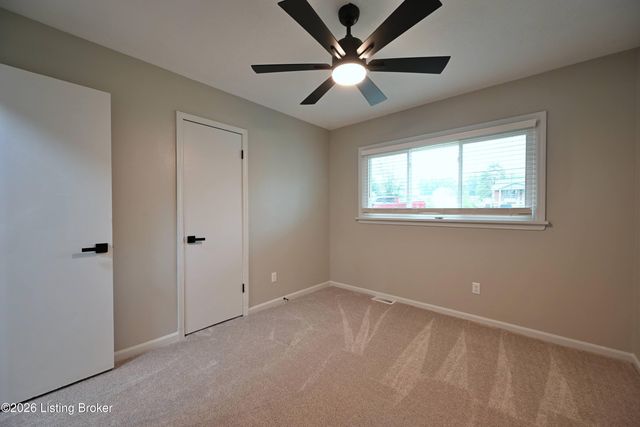 5921 Bluestone Rd, Louisville, KY 40219