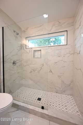 5921 Bluestone Rd, Louisville, KY 40219