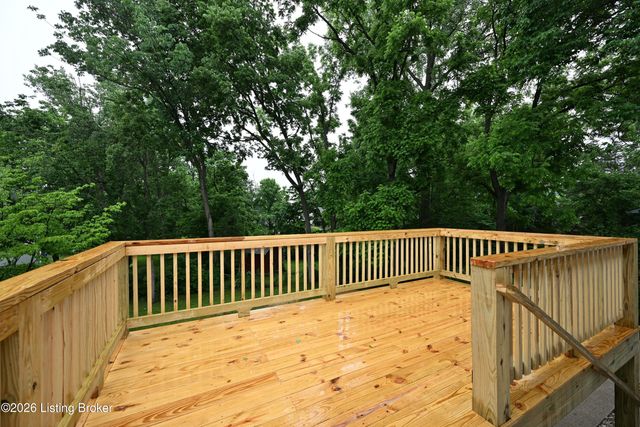 5921 Bluestone Rd, Louisville, KY 40219