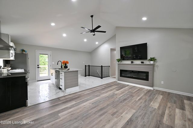 5921 Bluestone Rd, Louisville, KY 40219