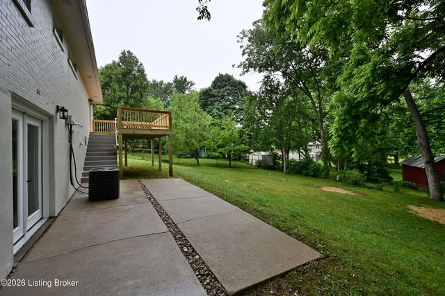 5921 Bluestone Rd, Louisville, KY 40219