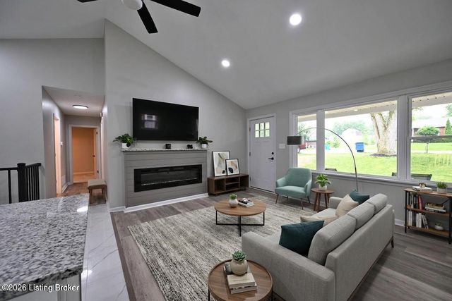 5921 Bluestone Rd, Louisville, KY 40219