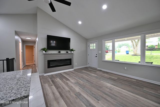 5921 Bluestone Rd, Louisville, KY 40219