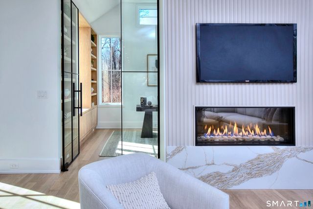 8 Loretta Court, Westport, CT 06880