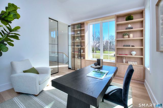 8 Loretta Court, Westport, CT 06880