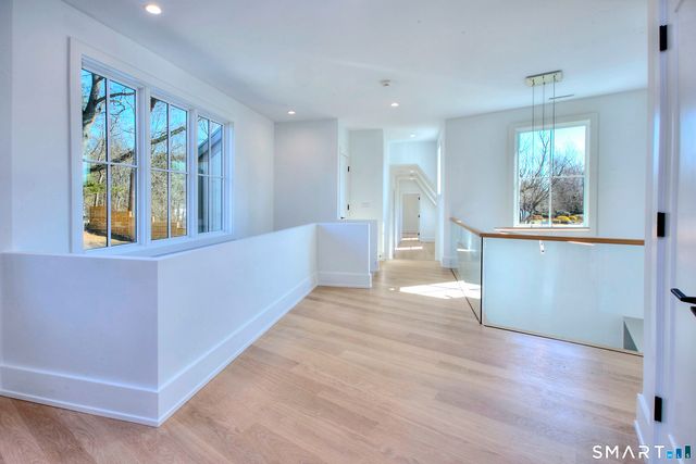 8 Loretta Court, Westport, CT 06880