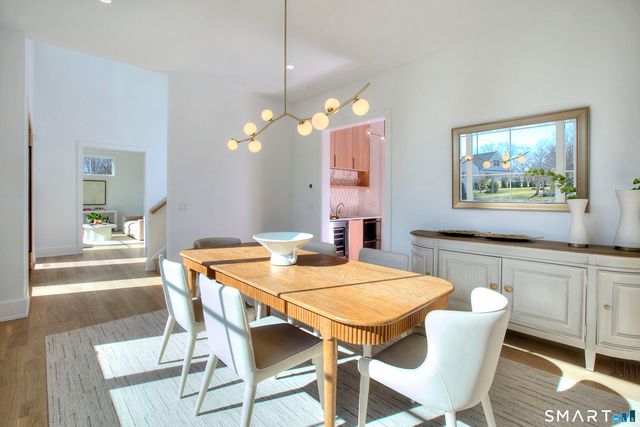 8 Loretta Court, Westport, CT 06880