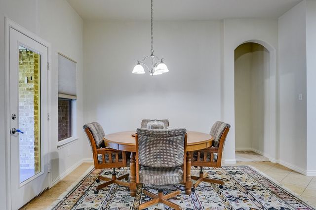 834 Greenwood Drive, Burleson, TX 76028