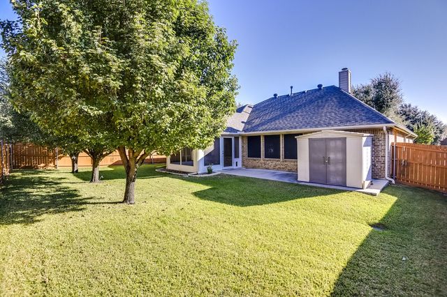 834 Greenwood Drive, Burleson, TX 76028