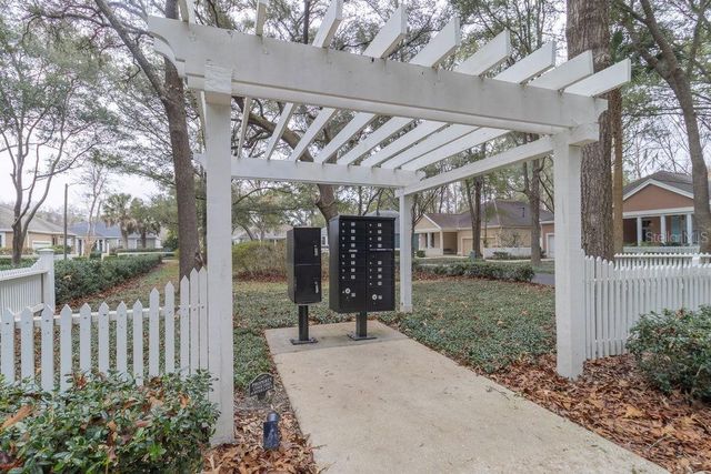 9918 SW 52ND ROAD, Gainesville, FL 32608